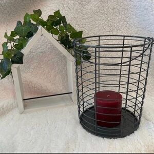 Cute Farmhouse wire lantern candle holder (Gold Canyon)